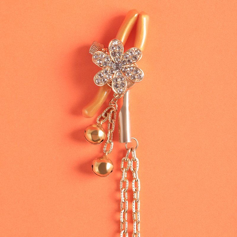 Nipple clamps with bells on a chain 3 LustFlox – Unleash Your Desire Nipple clamps with bells on a chain 4