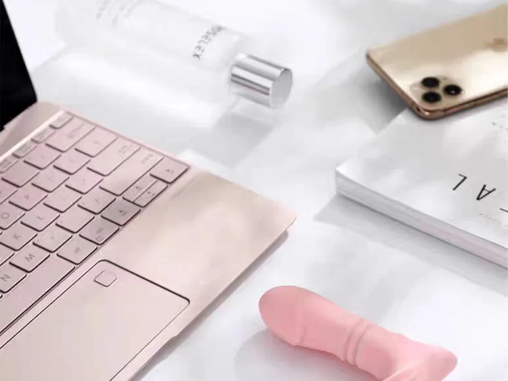 Female vibrators should be carried in a backpack or handbag Travel guide: Can you bring a Female vibrator on a plane