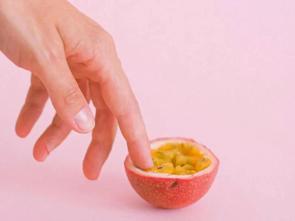 When using a wearable vibrator it is recommended to start with the lowest setting Vibrateurs portables recommandés pour femmes : La véritable « liberté orgasmique »